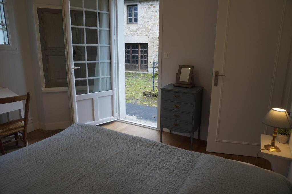 Le Clos Du 10 Treignac ภายนอก รูปภาพ